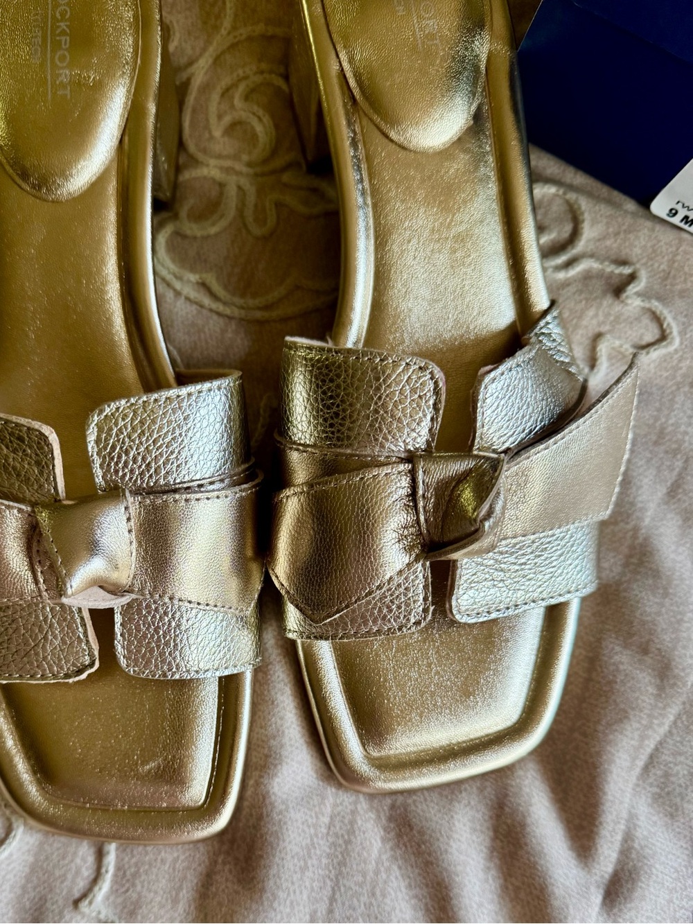 Rockport Gold leather Bow Slide Sandals - Women 9 NWB